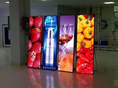 1920Hz Outdoor Led Poster Display Oled P3 SMD3535 For Shop