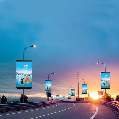 P3.84 Outdoor Led Advertising Board Screen Street Lights Display ODM